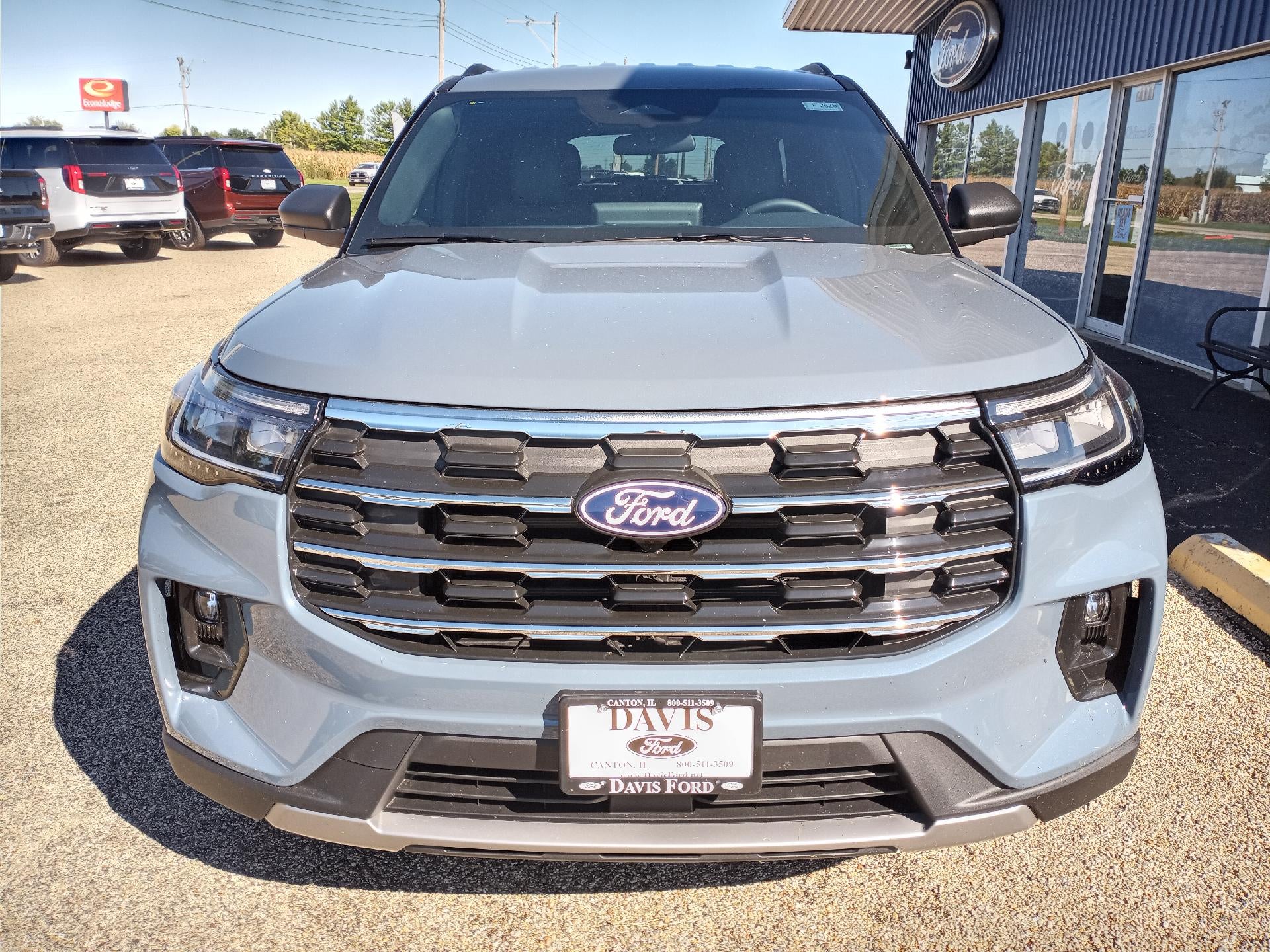 2027 Ford Explorer Active w/200A Pkg 4WD