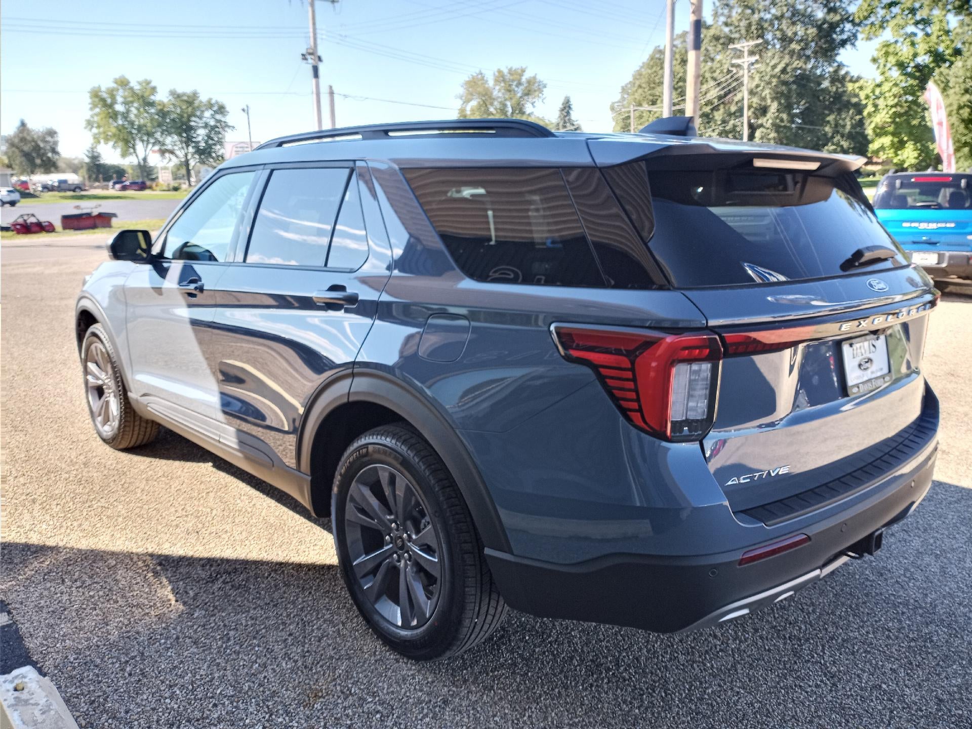 2027 Ford Explorer Active w/200A Pkg 4WD