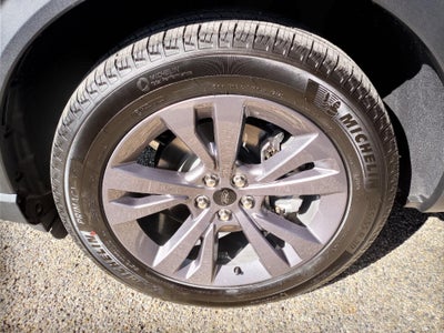 2027 Ford Explorer Active w/200A Pkg 4WD