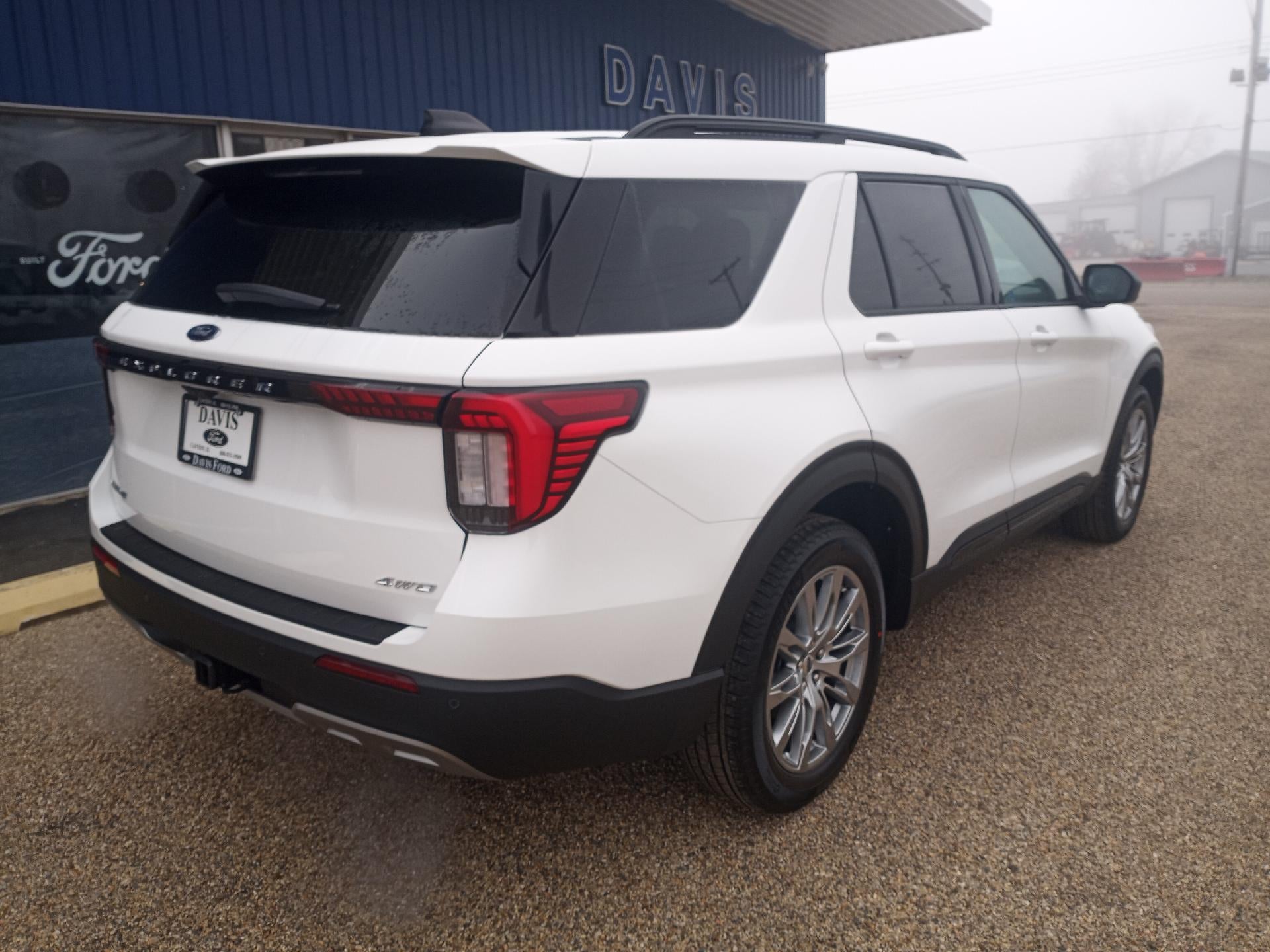 2026 Ford Explorer Active w/100A Pkg 4WD