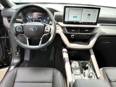 2026 Ford Explorer Platinum 4WD
