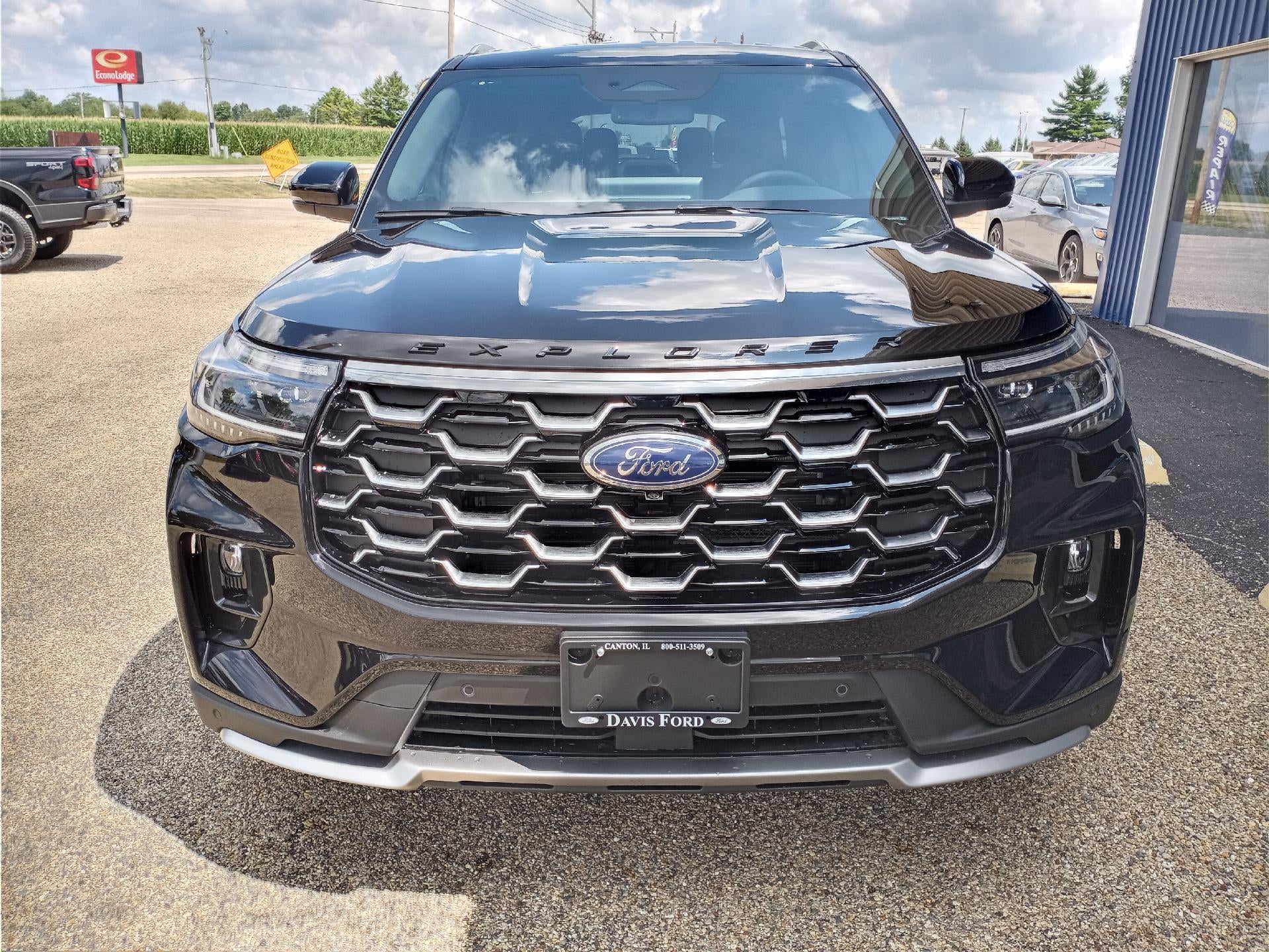 2026 Ford Explorer Platinum 4WD
