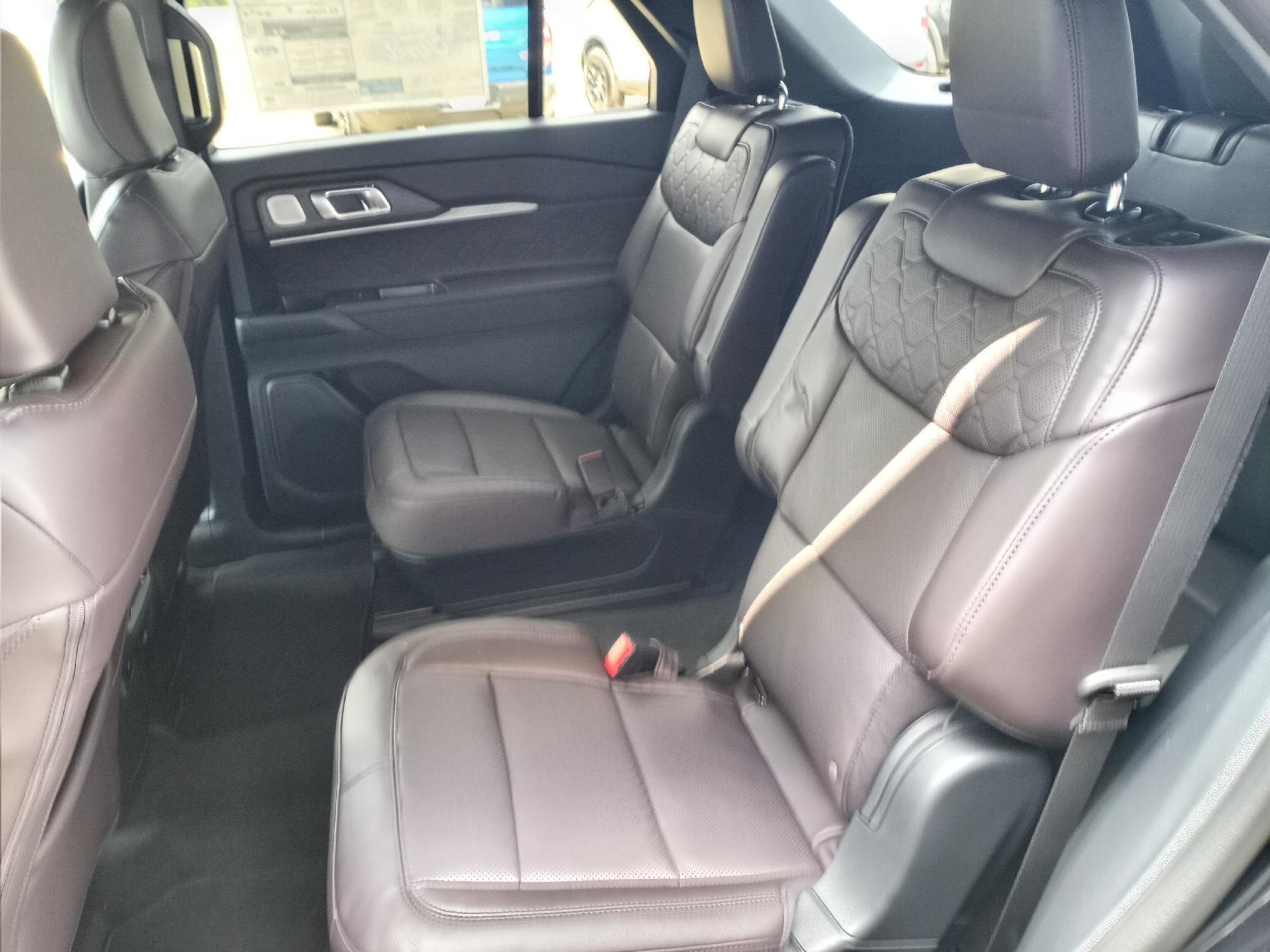 2026 Ford Explorer Platinum 4WD