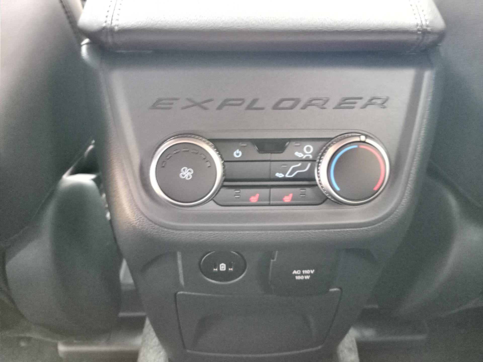 2026 Ford Explorer Platinum 4WD