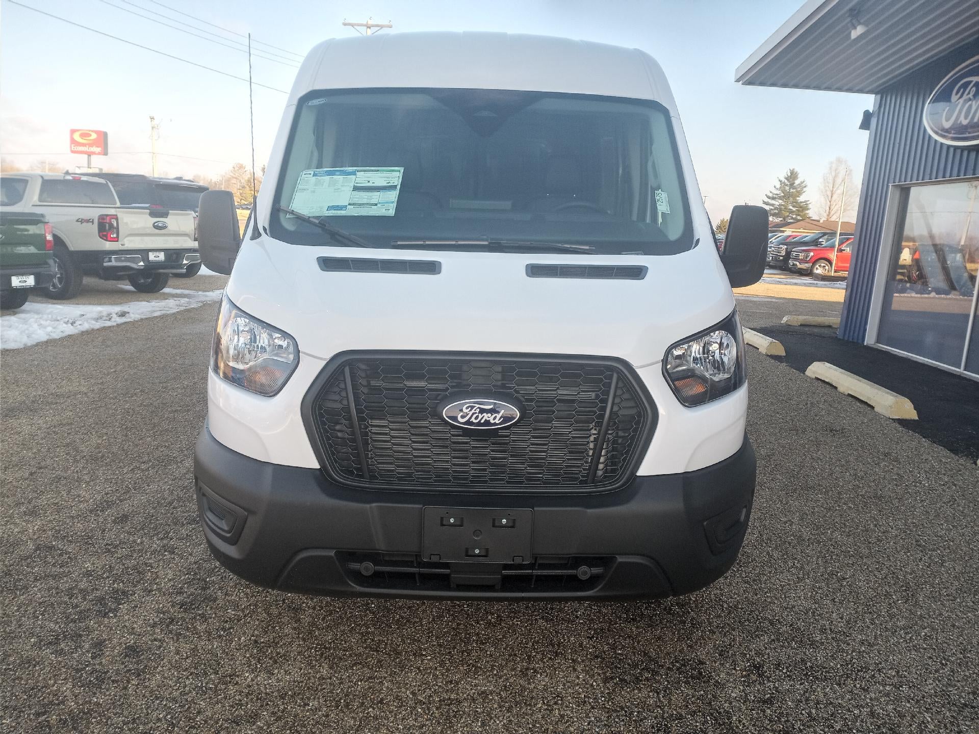 2026 Ford Transit Cargo Van T-250 148" Med Rf 9150 GVWR RWD