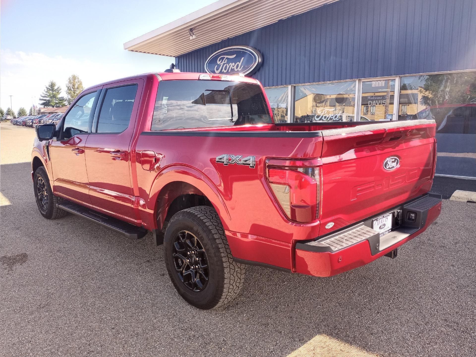 2025 Ford F-150 XLT 4WD SuperCrew 5.5' Box