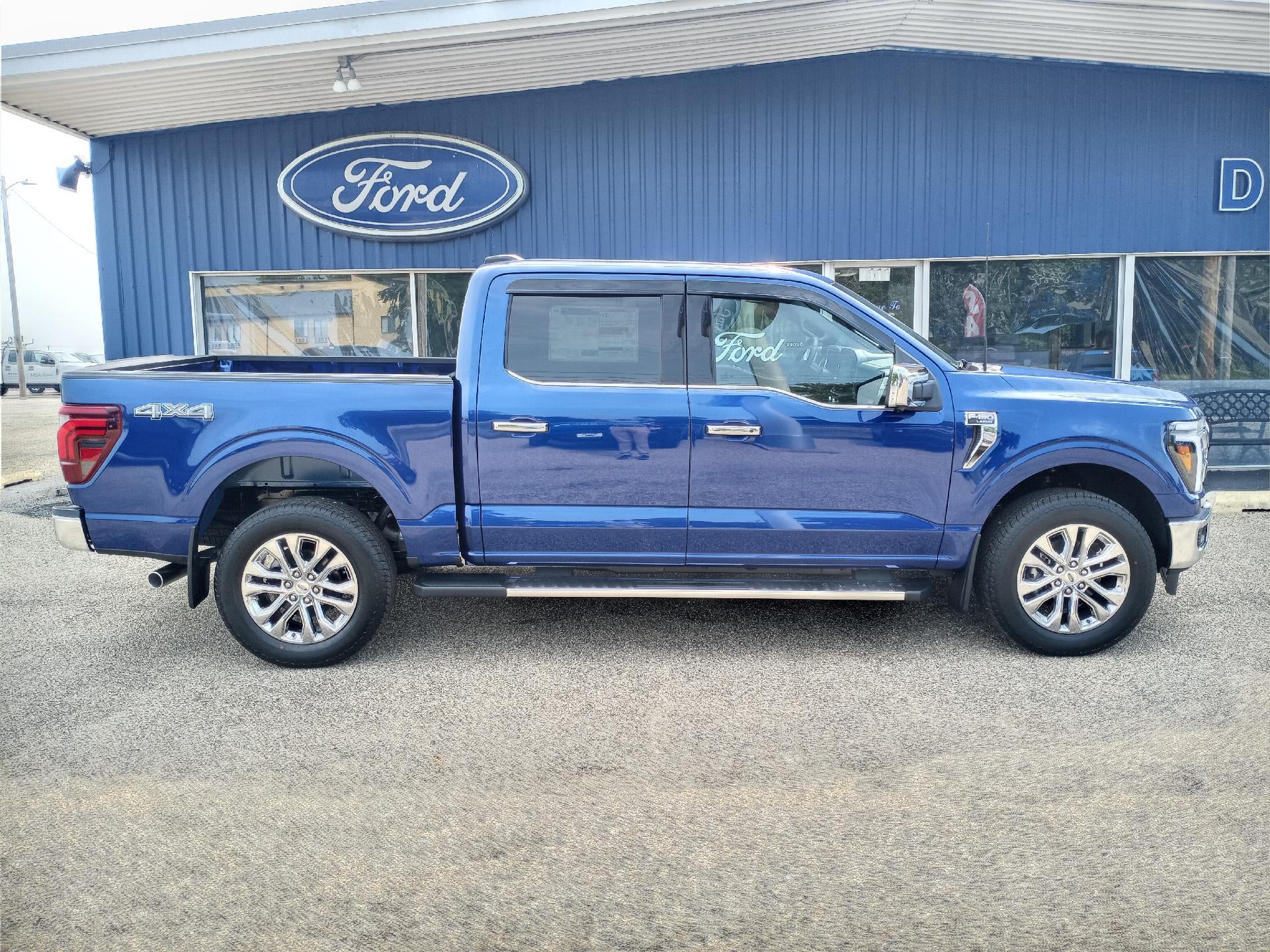 2026 Ford F-150 LARIAT 4WD SuperCrew 5.5' Box