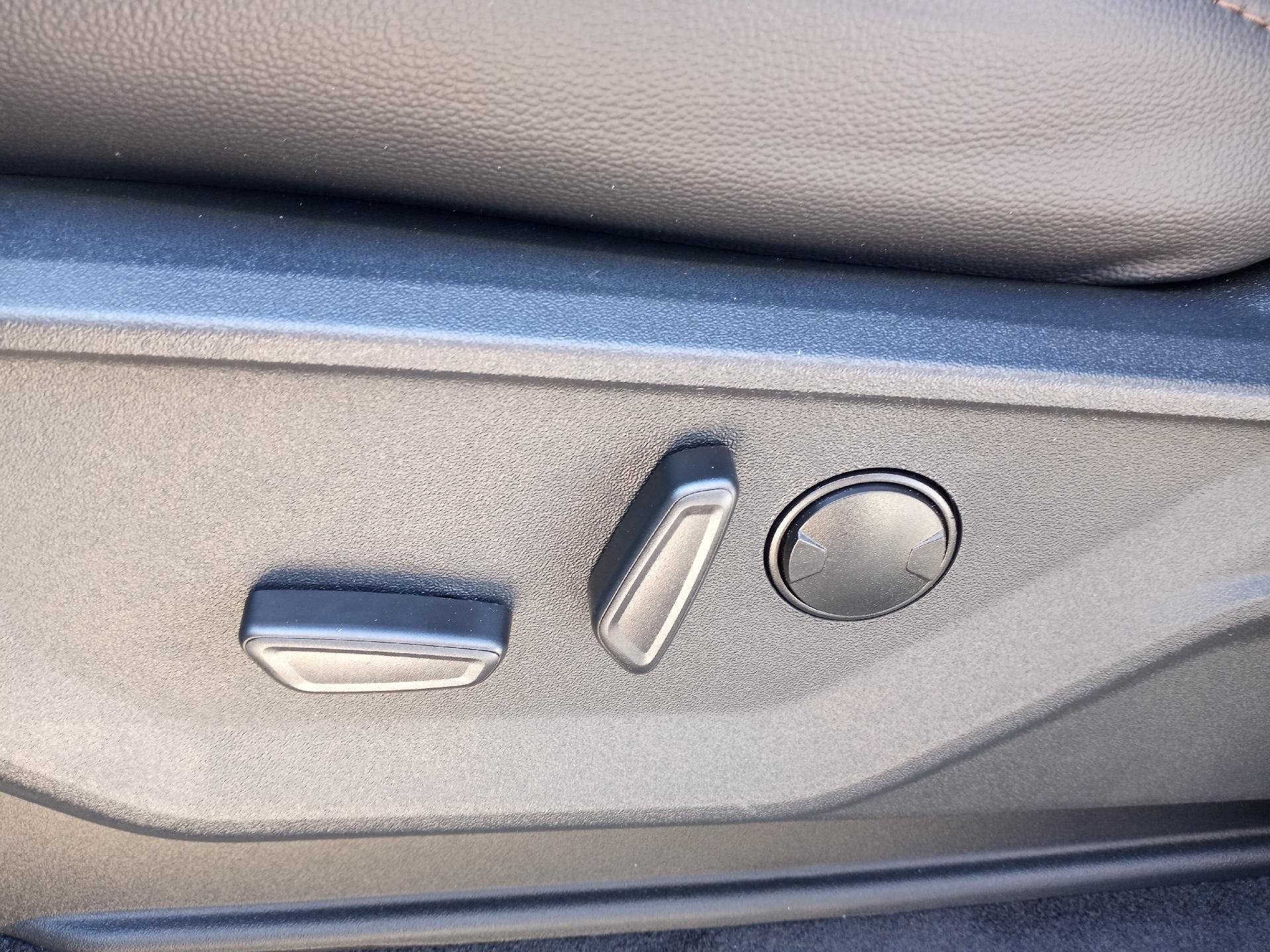 2026 Ford F-150 LARIAT 4WD SuperCrew 5.5' Box