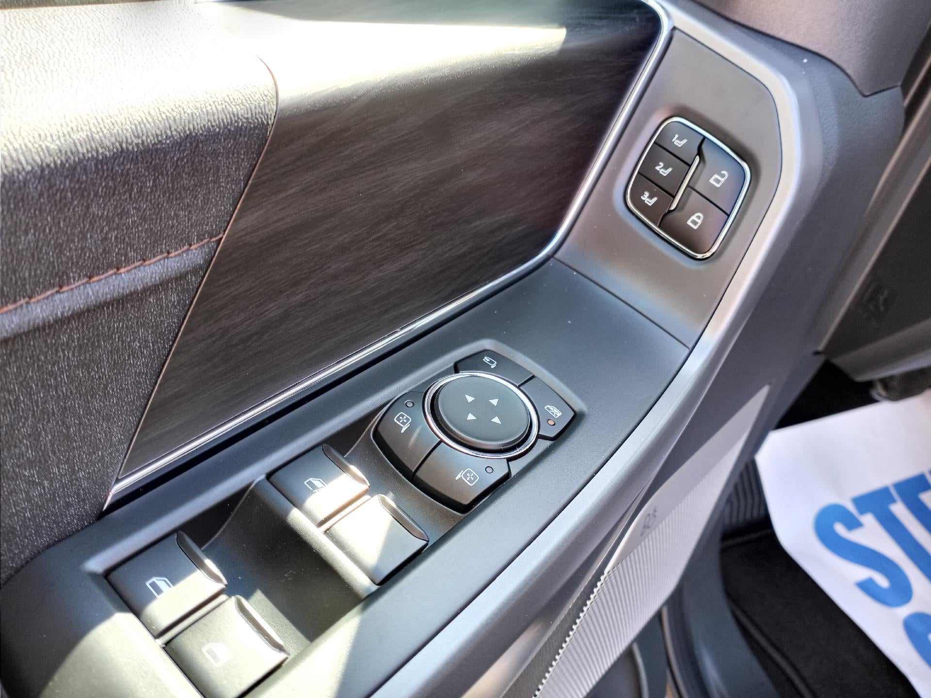 2026 Ford F-150 LARIAT 4WD SuperCrew 5.5' Box