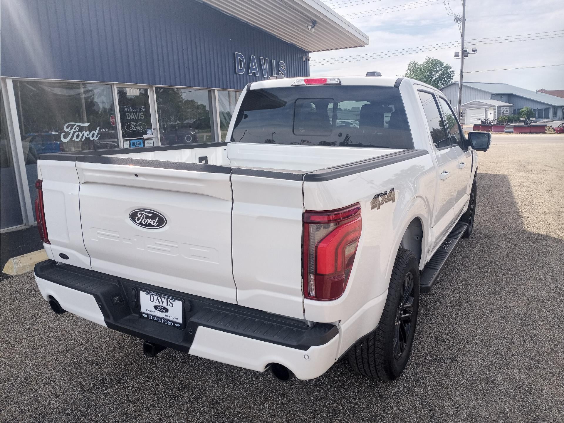 2026 Ford F-150 LARIAT 4WD SuperCrew 5.5' Box