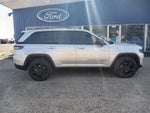 2023 Jeep Grand Cherokee Laredo 4x4