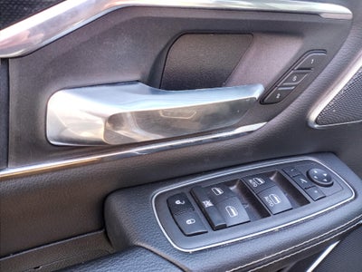 2022 RAM 1500 Laramie 4x4 Crew Cab 5'7" Box