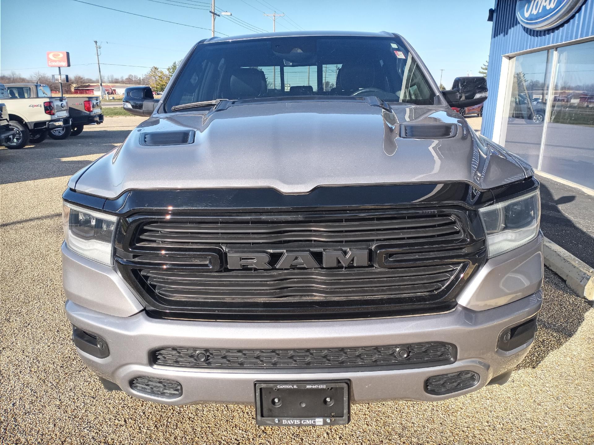 2022 RAM 1500 Laramie 4x4 Crew Cab 5'7" Box