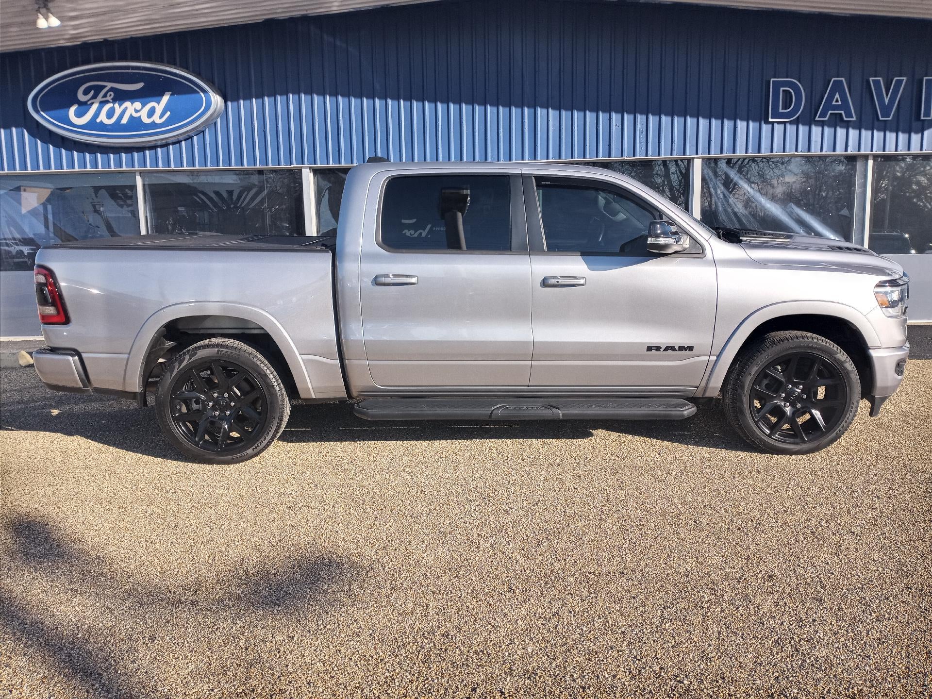 2022 RAM 1500 Laramie 4x4 Crew Cab 5'7" Box