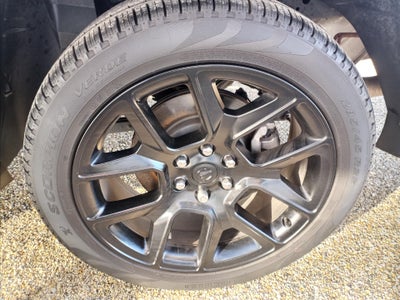 2022 RAM 1500 Laramie 4x4 Crew Cab 5'7" Box