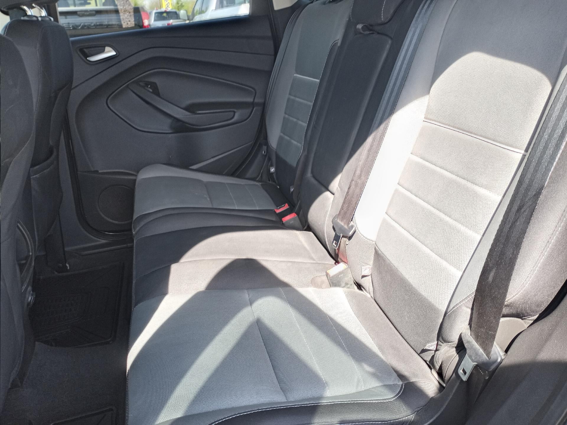2015 Ford Escape FWD 4dr SE