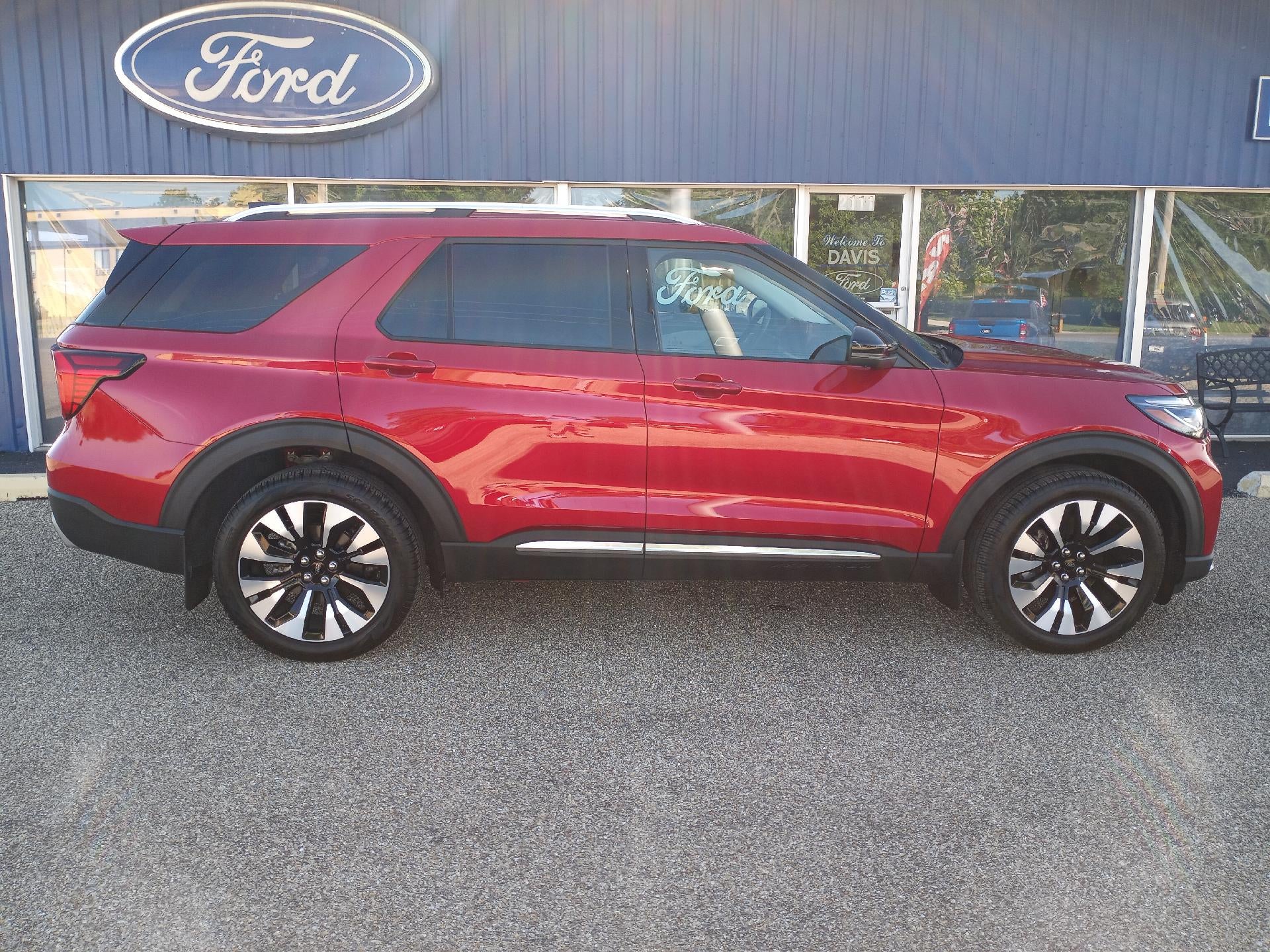 2026 Ford Explorer Platinum 4WD