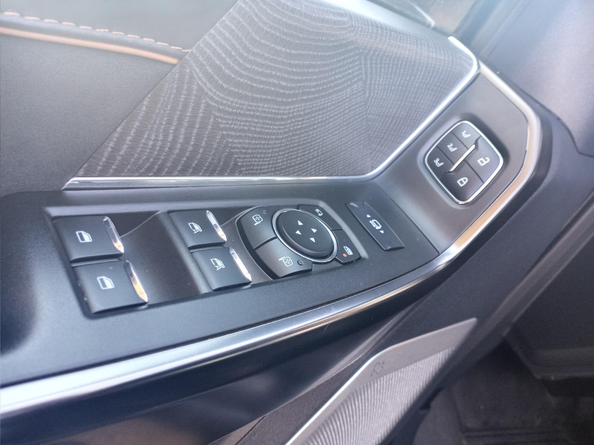 2024 Ford Super Duty F-250 SRW Platinum 4WD Crew Cab 6.75' Box