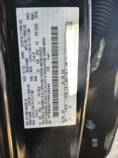 2023 Ford Super Duty F-350 DRW XL 4WD Crew Cab 8' Box