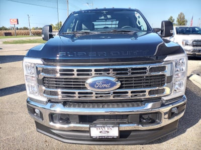 2023 Ford Super Duty F-350 DRW XL 4WD Crew Cab 8' Box