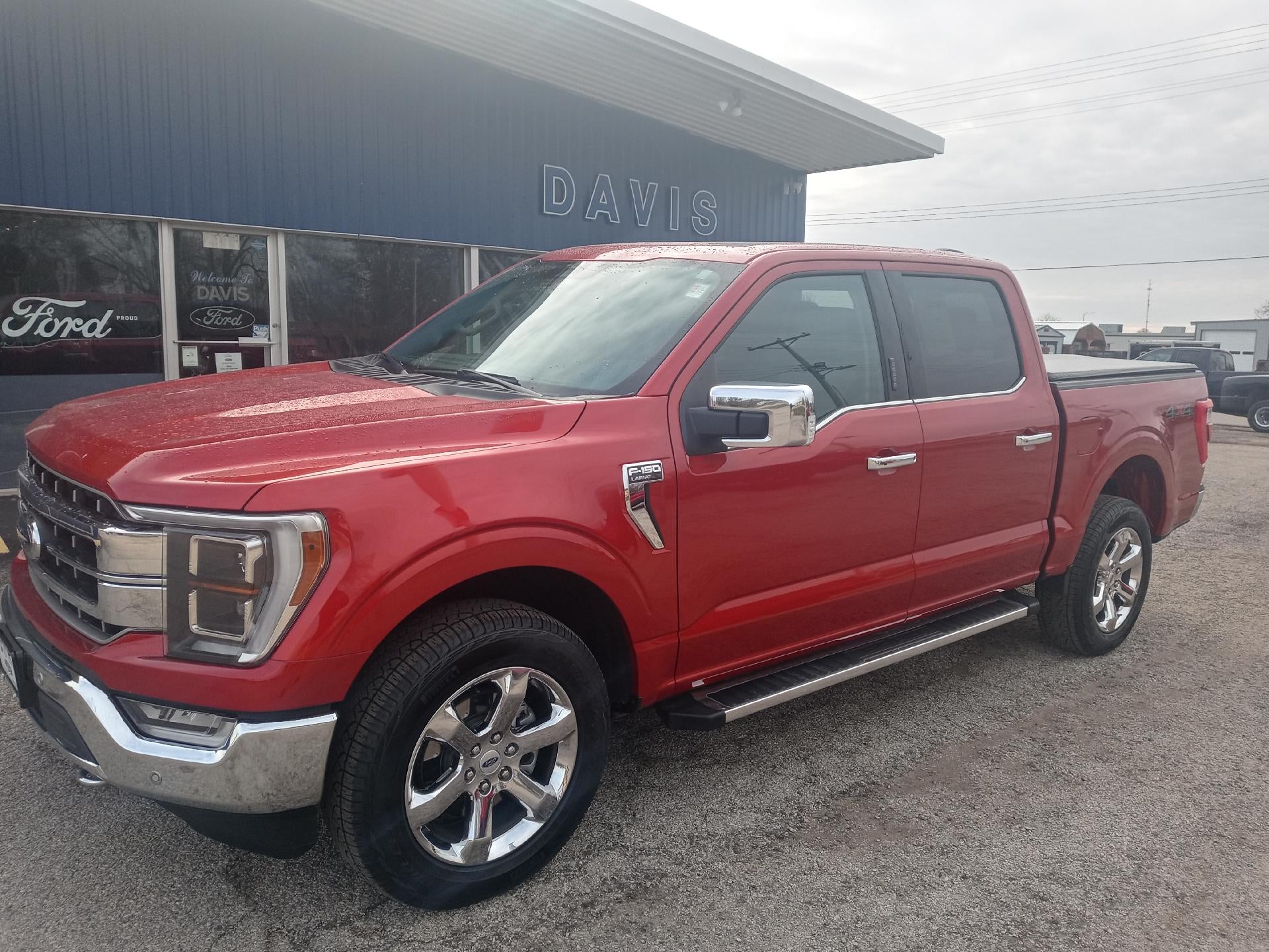 2023 Ford F-150 Lariat 4WD SuperCrew 5.5' Box