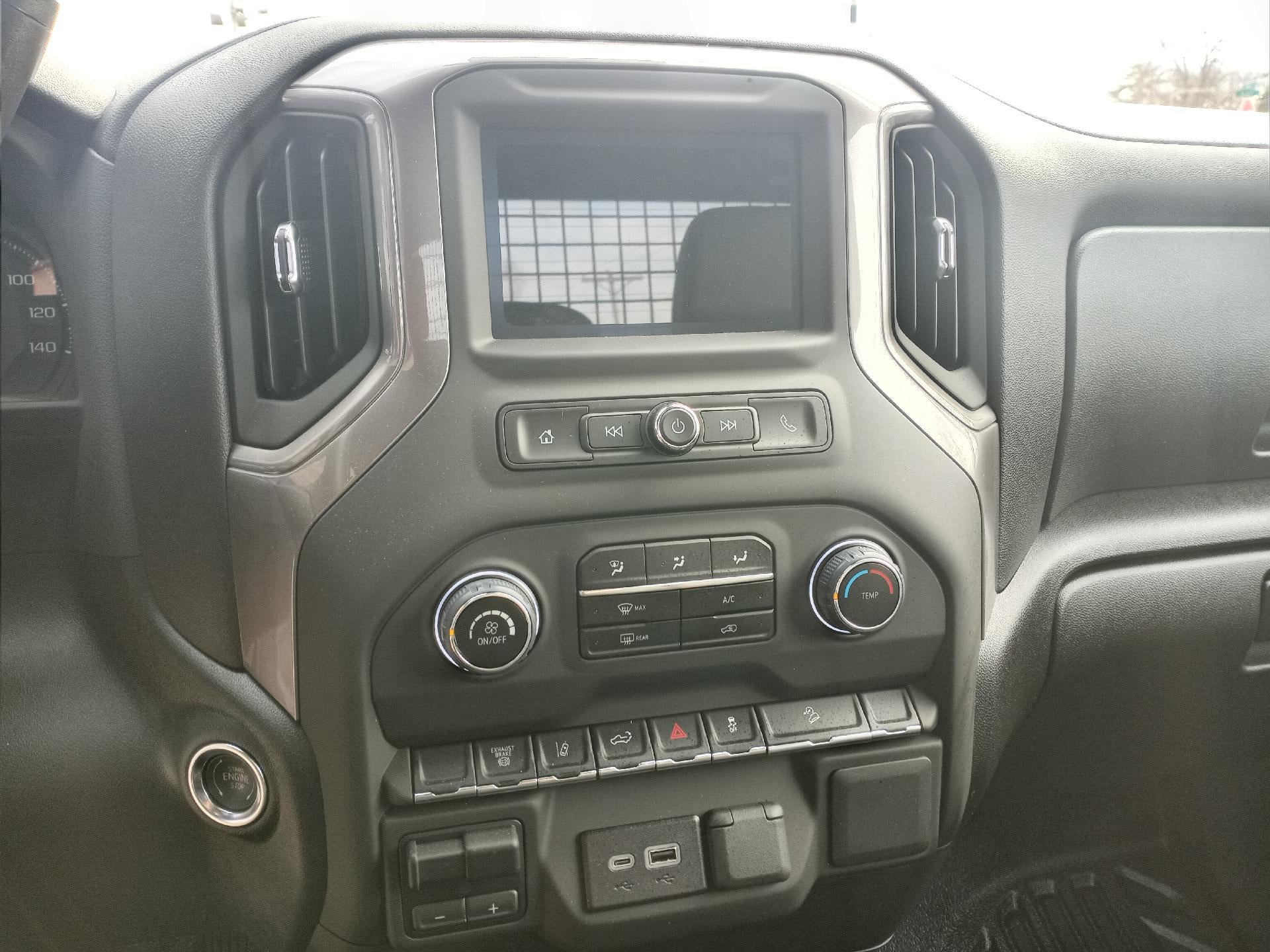 2025 Chevrolet Silverado 3500 HD CC 4WD Reg Cab 146" WB, 60" CA