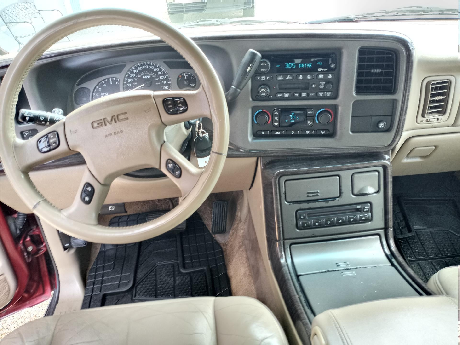 2003 GMC Yukon Denali 4dr AWD