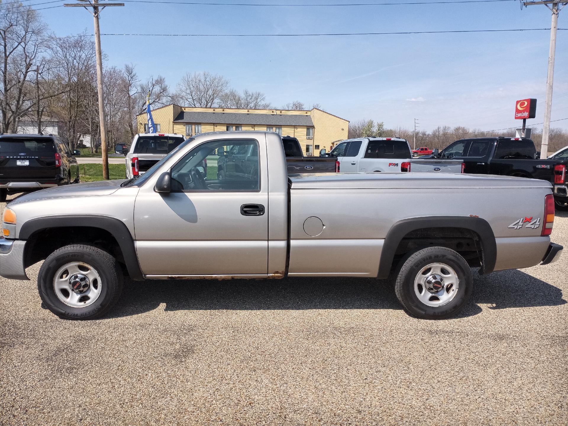 2003 GMC Sierra 1500 Work Truck