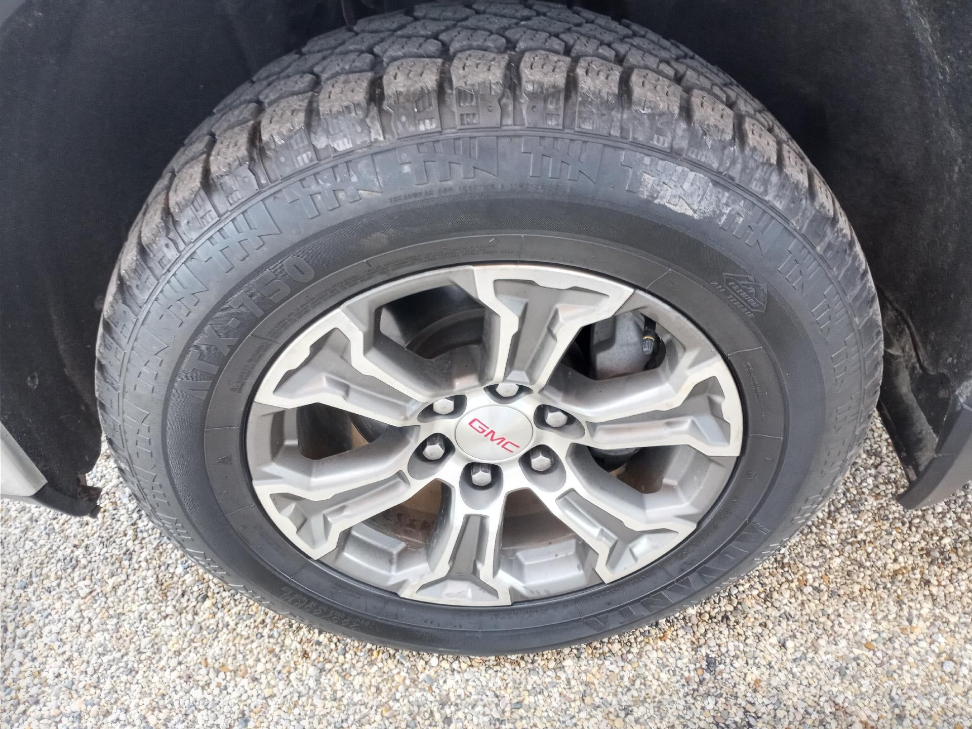 2019 GMC Sierra 1500 Crew Cab Short Box 4-Wheel Drive SLE