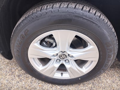 2021 Toyota RAV4 XLE AWD (Natl)