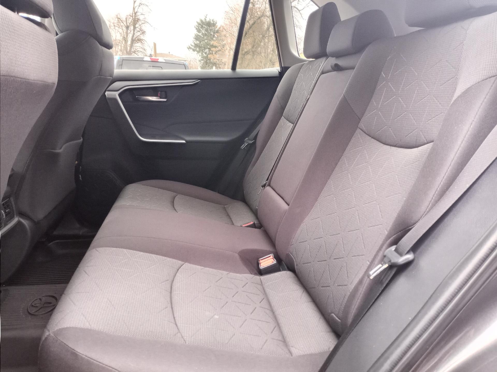 2021 Toyota RAV4 XLE AWD (Natl)