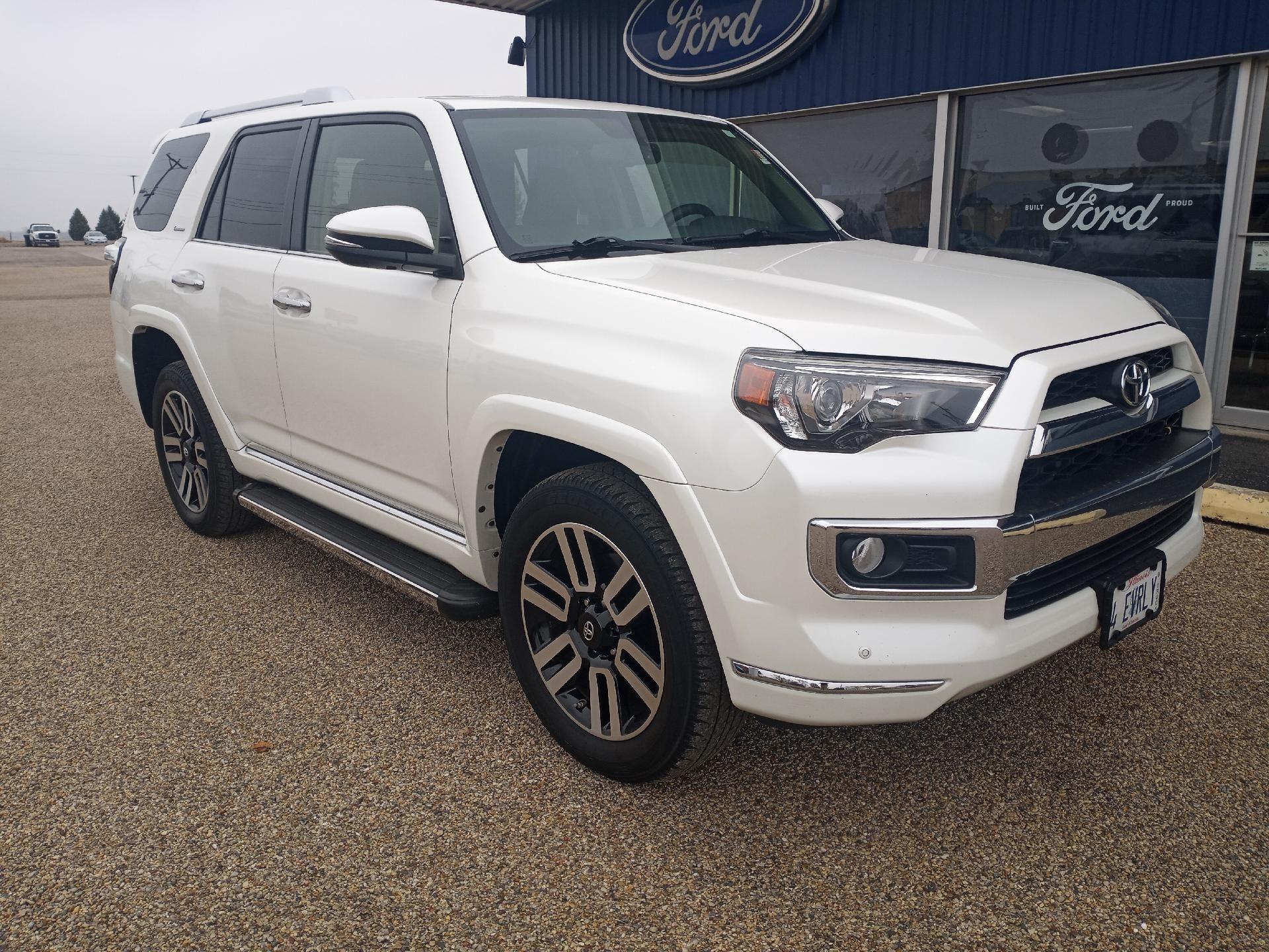 2017 Toyota 4Runner SR5 4WD (GS)