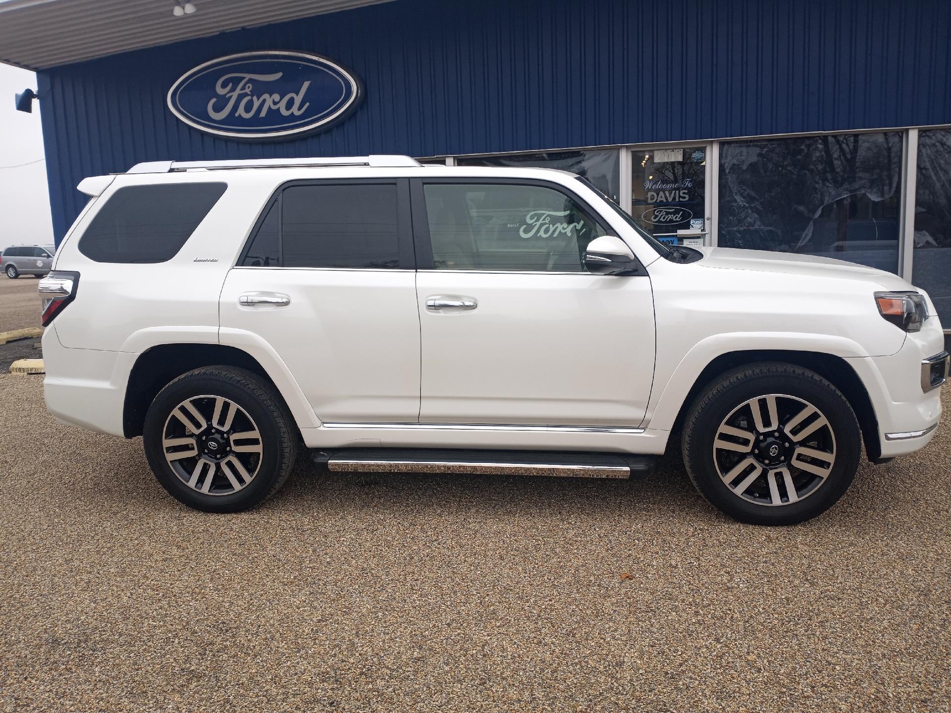 2017 Toyota 4Runner SR5 4WD (GS)
