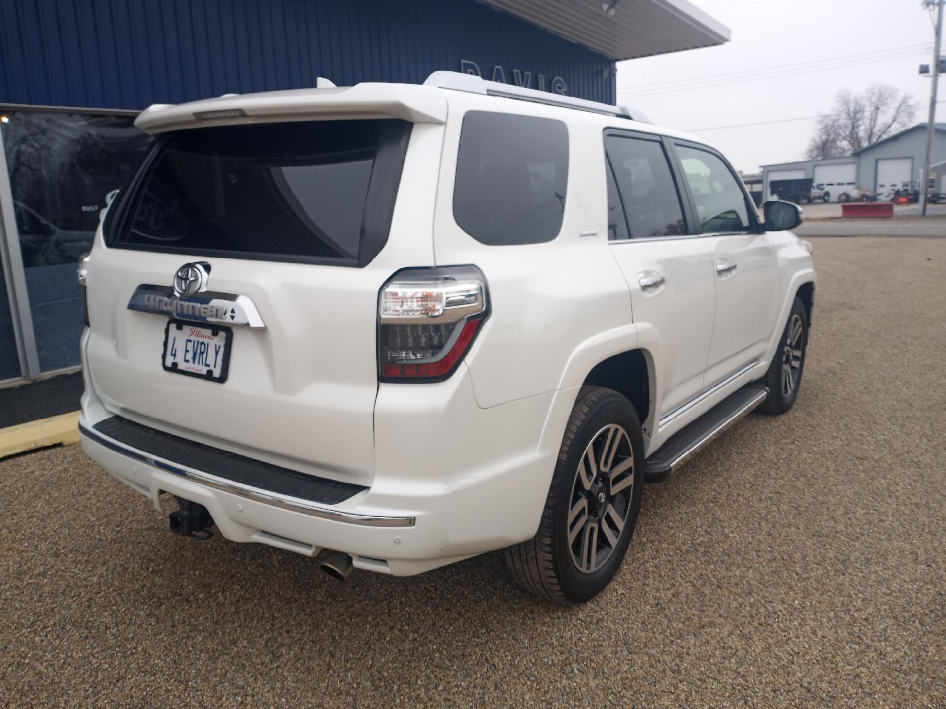 2017 Toyota 4Runner SR5 4WD (GS)