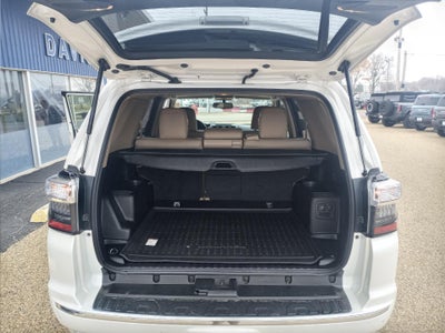 2017 Toyota 4Runner SR5 4WD (GS)